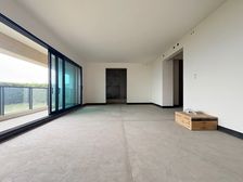 一楼带花园稀缺户型 环抱式U型花园200平 房源保真