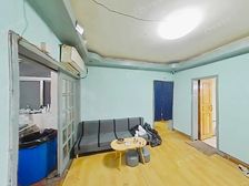 电梯中区 朝南大两房 有正规客厅 超大厨房