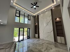 正南蔚来云城颐园7室3厅精装修