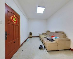 淘金路 2 房 68.98 方 繁华地段 交通便利