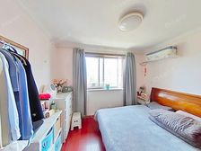 9号线台儿庄旁遛弯到,紧邻公园,试问60面积两厅还有谁!!!