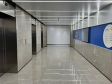 双地铁交汇 高品质 低价格 带有办公家具 一价全含 可看