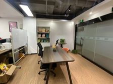 嘉华大厦B座新出128平落地窗南向两个可打开窗户全新装修