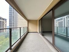 中央花园香港置地品质洋房。横厅 双套房 双中庭 房源保真!