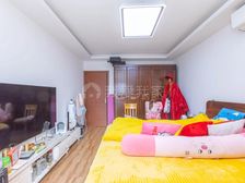 采光充足,税费少,视野非常好