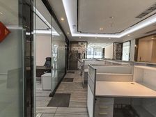 一手房东含税【环球都会广场】5个间隔双面采光