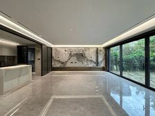 两江新区 龙湖金茂北岛一期 三房 305万