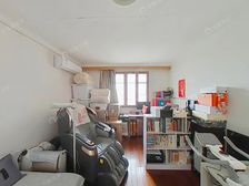 位置安静 全明户型 双南大两房 小区停车方便 诚意出售