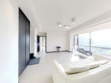 和宁府 房东诚心出售 精装修 洋房