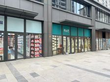 江都南路商铺 沿街朝南 一托二可下挖1米隔三层 168毛坯