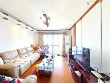 新上景观楼层,小区第二排,南北通透,固定车位助您停车无忧!