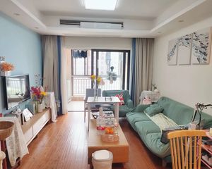 嘉苑广场2室2厅1卫南朝向180.0万元/套出售