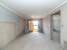 绿都万和城六区 3室2厅 毛坯出售价格可谈