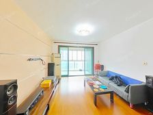 电梯九楼 主卧带超大飘窗 单价低 业主随时准备签约