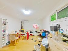 内环内中区电梯房,视野好,税费少,2号线200米距离