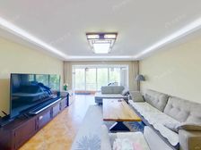 8号线地铁沿线,政务中心旁,精装南北通透三居满五,有车位