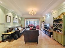 渝北区 香港置地约克郡壹号湖畔 三房