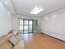 D铁口 高楼层 23楼 花园 3室2厅 中装修