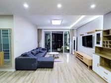新上架,豪华装修,带家具家电齐全,拎包入住