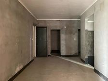 沙坪坝区 华宇温莎小镇二期 三房 90.6万