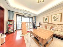 中锐星公元名邸 出行方便 有电梯 中间楼层采光好 南北通透