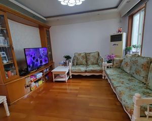 香格里拉城市花园西区2室2厅1卫南朝向135.0万元/套出售