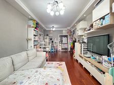 江北区 保利香雪 二房 88万