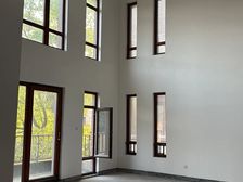 维拉小镇溪园5室2厅4卫南朝向1200.0万元/套出售