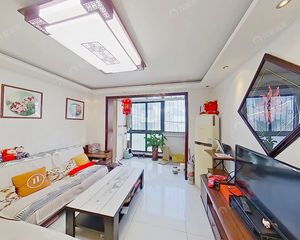 西四环 金隅集团开发 双卫三居室 07年商品房 满五