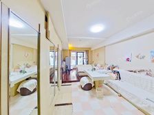 开发商精装 周边配套成熟 朝南带阳台采光好