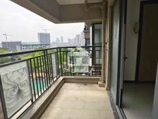 研祥智谷旁 恒大翡翠华庭 那洪大道 单价6450 精装修