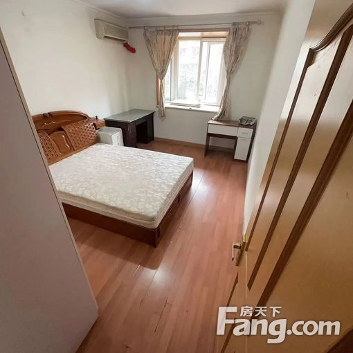 马连洼梅园 3室1卫1厅 85平精装修 1200元/月