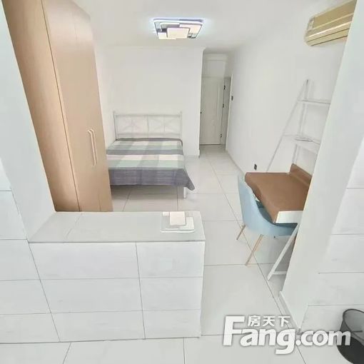 马连洼地铁口 中发百旺商场 梅园 兰园 竹园 菊园 朝南卧室