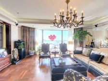 星海广场一方公馆海景大平层南北通透光线好无遮挡出行便利