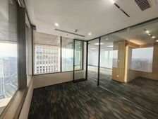 【京城】国贸金地财富万达旁 银泰115平精装修带家具 特价