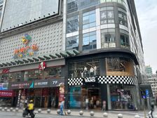 商业步行街街铺.旗舰店只选.展面劲爆