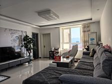 长安小区电梯次顶层 采光好视野好