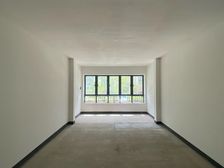 渝北区 龙湖昱湖壹号 正四房 245万不议价