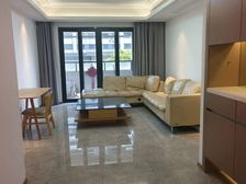 世茂中南璀璨云堤4室2厅2卫南朝向228.0万元/套出售