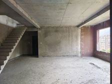 沙坪坝区 华宇温莎小镇二期 三房 171万