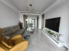 大成郡三期 精装修三房 有地暖空调 诚心出售