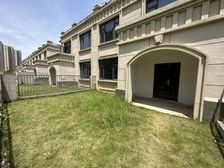 急售,新建城万达旁捡漏联排别墅你,最前排大花园,送车库地下室