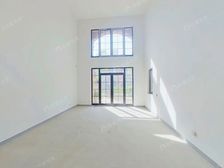 金隅上城郡 A户型联排别墅,双产权车位,毛坯自己打造 有钥匙