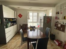 鑫隆花园三期4室2厅2卫南朝向220.0万元/套出售