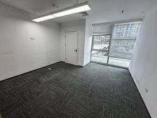 五道口 优盛大厦 253平 精装 5月起租 地铁旁