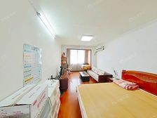 边套南北通,德州二村,中间楼层,成v山v路地v铁口