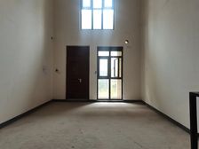 联排带双车位 华侨城天澜美墅二期 四房 275万