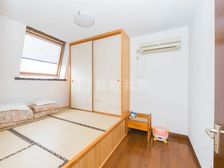 复式大三房,位置安静,业主诚意出售,看房方便