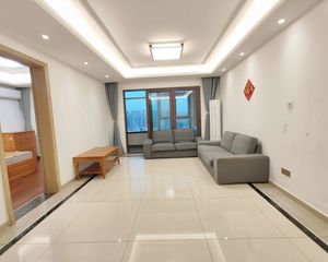 富力御湖半岛4室2厅2卫南朝向306.0万元/套出售