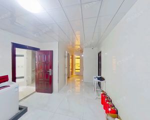 滨康 口双,小洋房 着急移民 急卖 可谈空间大 带车位出